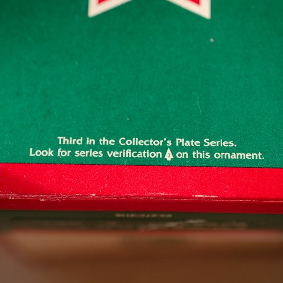 Christmas ornament, Hallmark "Morning of Wonder" 1989 mini plate - Picture 7 of 7